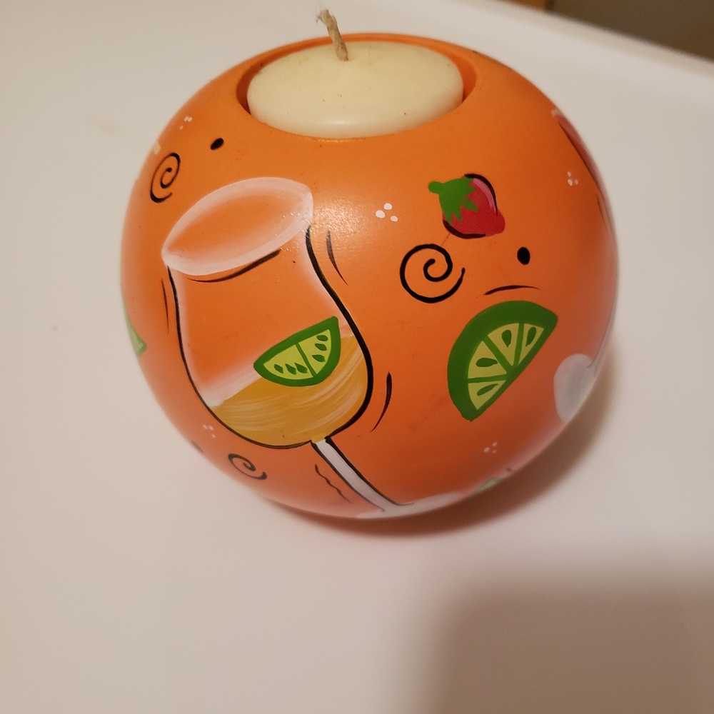 Candle holder.